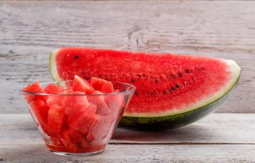 安徽临颍吃瓜视频,一场吃瓜视频引发的全民热议